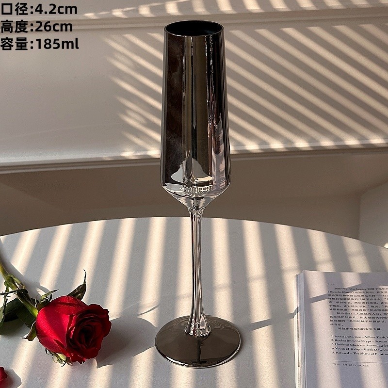 Retro era pequeña taza de pie alto vidrio de plata láser taza de vino de alto valor creativo taza de champán taza de cóctel taza de jugo
