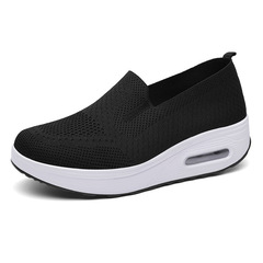 One-step slip-on lazy-style thick-soled height-increasing air-cushioned sporty wobbly shoes with breathable flyknit mesh—casual women's footwear