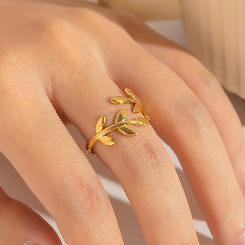 8g Weight 0.03µm Gold Plating Thickness Electroplated Gold Plating Process Golden Plated Plating Material Stone-Free Inlay Material Rings Classification 1 Piece Quantity Daily Occasion 201 Stainless Steel Material Leaf, Heart Shape Pattern Women's Gender Elegant Style Plating Craft Wholesale Jewelry Elegant Leaf Heart Shape Titanium Steel Open Rings 3