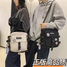 男士单肩包日系机能风工装包男女斜挎包时尚手机包学生加大挎包女