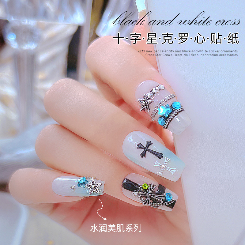 Avanzada uñas arte ganchillo corazón pegatinas dulce fresco retro punk oro y plata color tridimensional blanco y negro Cruz joyería de uñas