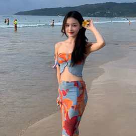 复古油画高级感小胸聚拢泡温泉海边长裤度假风泳衣泳装温泉比基尼