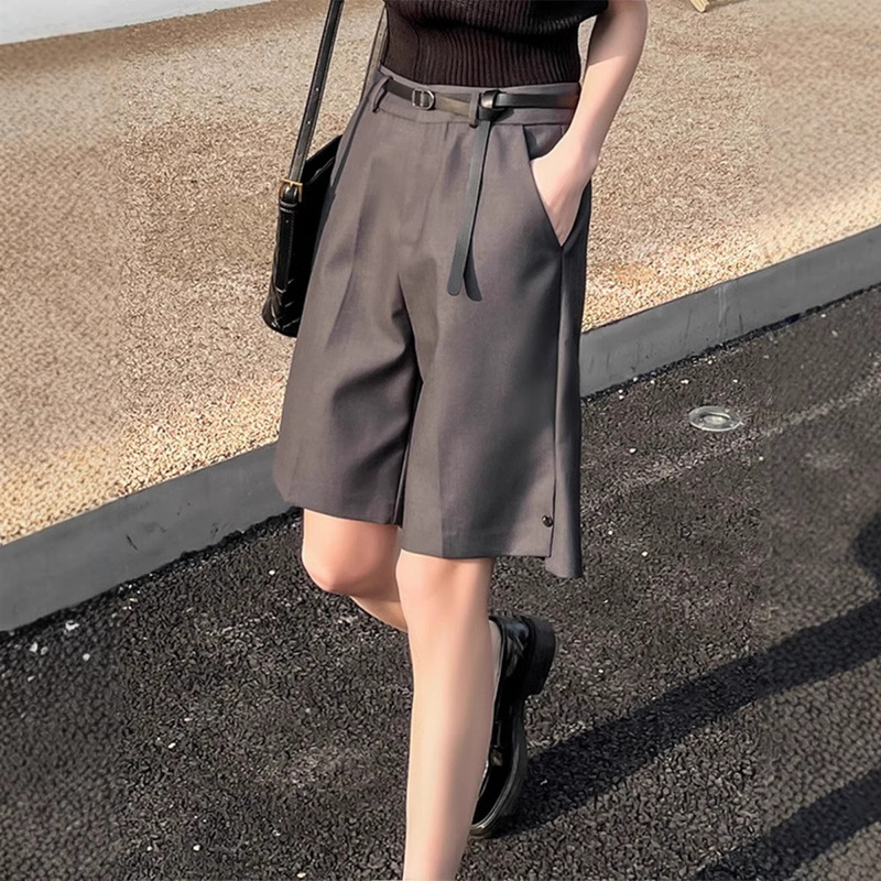 Gray Women's Suit Shorts, New Cross-Border Style for Spring and Autumn, Thin High-Waisted, Drapey Five-Point Cargo Shorts, Elegant Outfit