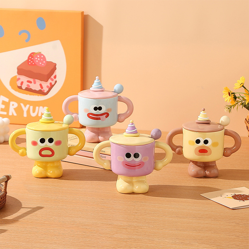Taza de cerámica con cubierta con cuchara de payaso creativo Taza de dormitorio de niñas Taza de agua doméstica