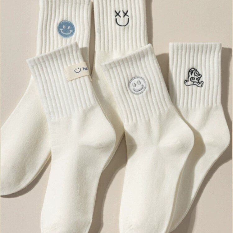 Factory white cute socks children's socks net red polyester cotton short tube trendy sports girls autumn and winter tube stockings