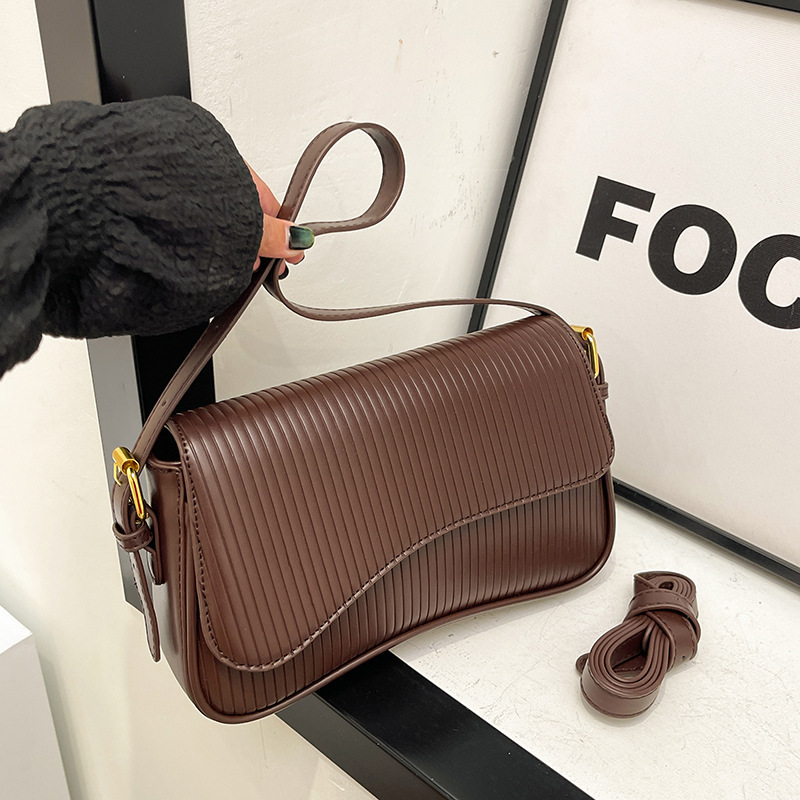 2024 nuevo estilo bolso de rejilla vertical bolso de mensajero de moda para mujer bolso de hombro con hebilla magnética bolso de viaje bolso de axila