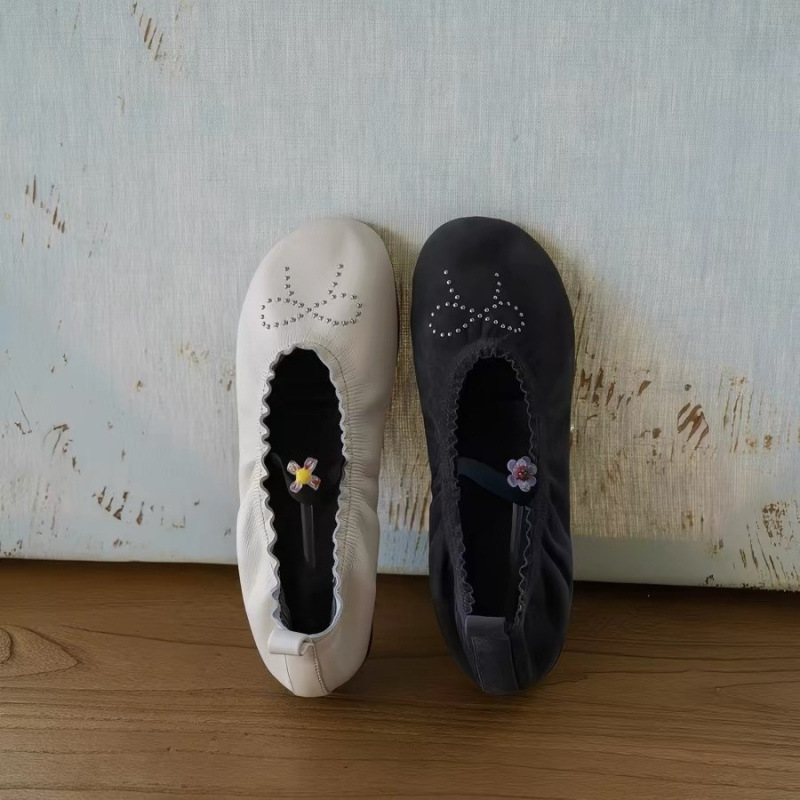 Sheepskin Version ~ Retro Studded Soft Leather Ballet Shoes for Women 2026 New Casual Sports Style Flat Shallow Mouth Single Shoes Sheepskin Version ~ Retro Studded Soft Leather Ballet Shoes for Women 2026 New Casual Sports Style Flat Shallow Mouth Single Shoes