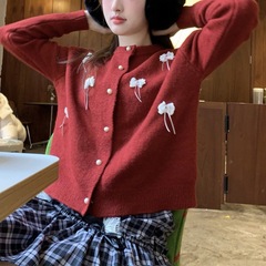 红色立体蝴蝶结圆领单排扣毛衣外套女秋季温柔软糯百搭长袖针织衫