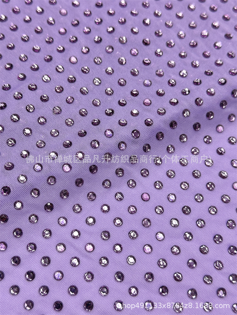 Nuevo tela de seda de leche caliente tela de vidrio caliente tela de perforación caliente vestido delgado vestido