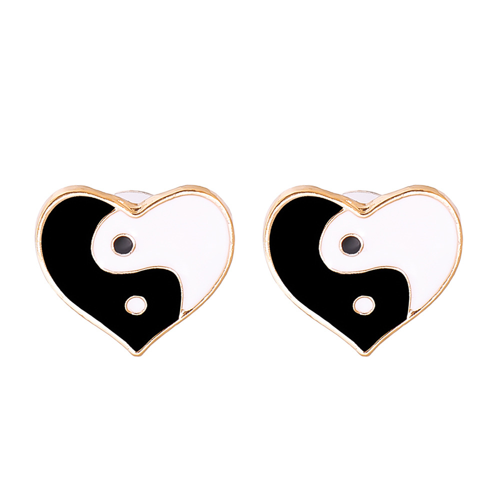 Ornament European and American Womenu0027s Simple Personality Heart-Shaped Black and White Earrings
