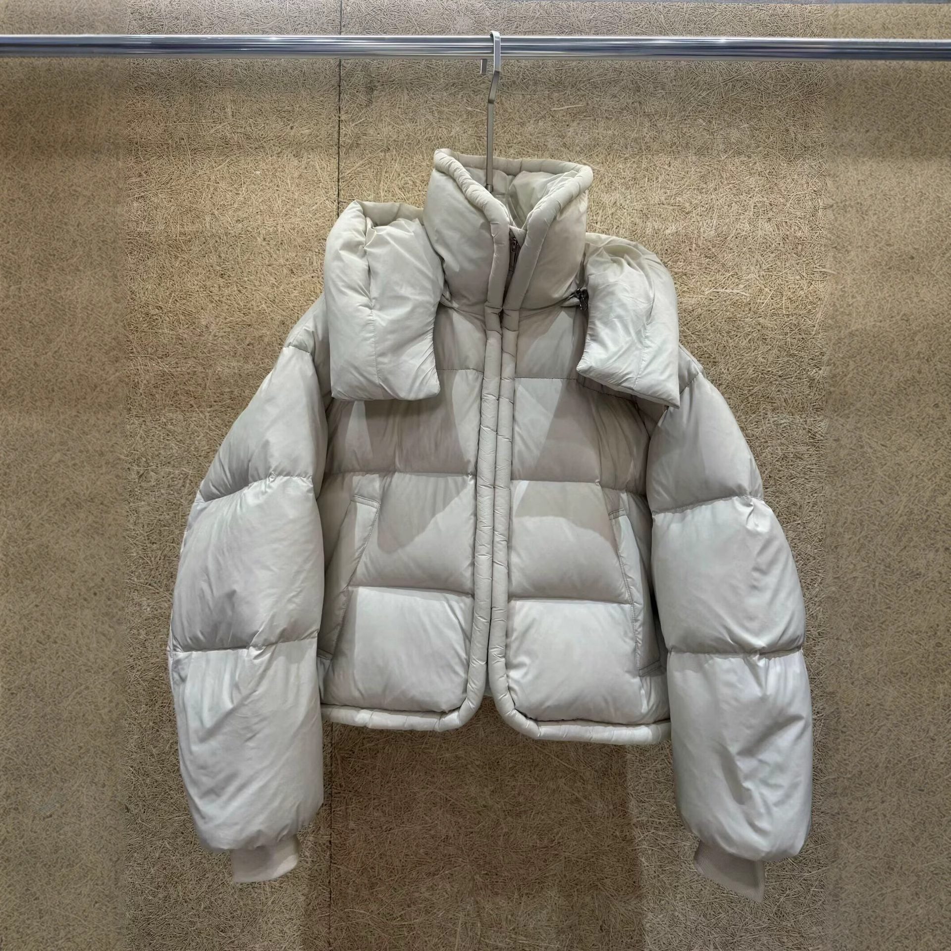 Corea del Sur suelta con capuchón de pluma para mujeres corto invierno de 2025 nuevo tipo grueso calentamiento pan chaqueta de algodón abrigo image 4