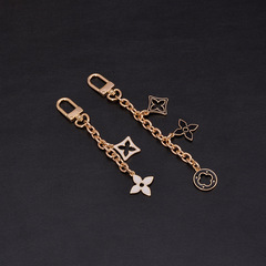 Bag accessory chain strap decoration, white and black, floral element, pendant box, fashion bag hardware parts, single purchase
