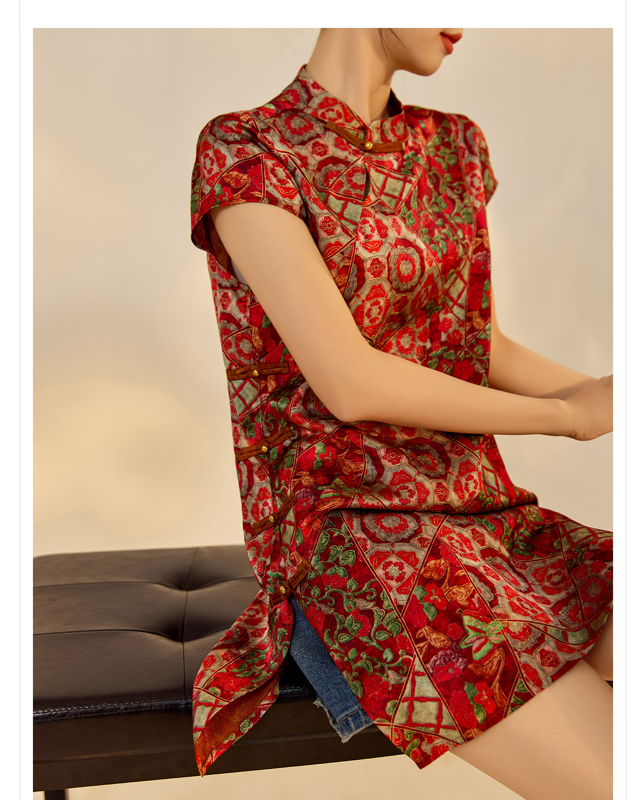 Đầm suông midi chữ A vải rayon thêu hoa cách tân cổ điển Trung Quốc — Màu đỏ san hô, Màu caramel chi tiết 2