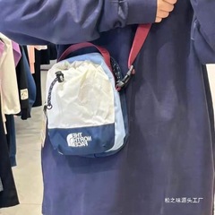 新款北边男女登山户外胸包运动腰包两用斜挎包旅游拼色手机