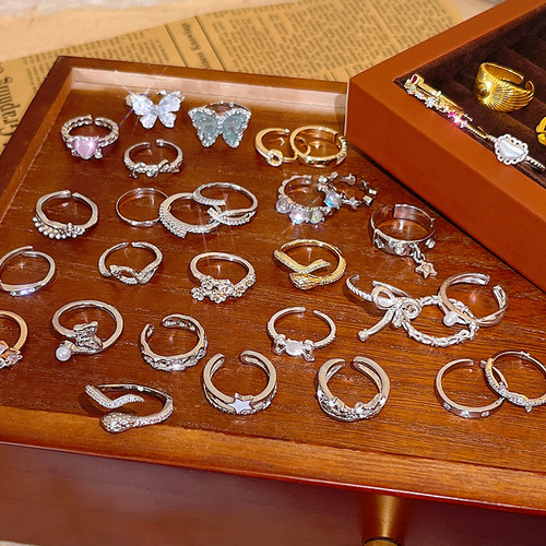 Light Luxury Versatile Sparkling Diamond Ring for Women, Unique Design, High-End Simple Band, Index Finger Ring, Hand Jewelry, Wholesale