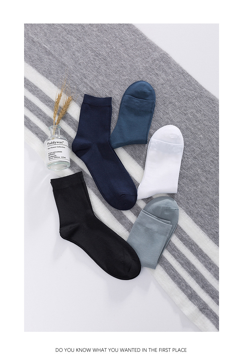 2021 Spring And Summer New Medium Tube Couples Breathable Modal Socks Wholesale display picture 1