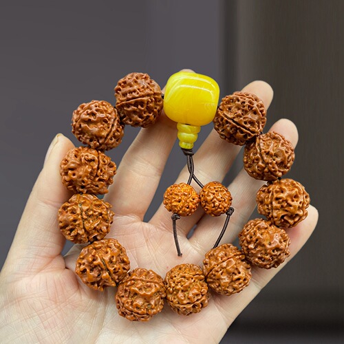 Nepalese five-petal large Rudraksha bracelet for men and women Bodhi seed atom machine brushed walnut and Buddhist bead bracelet