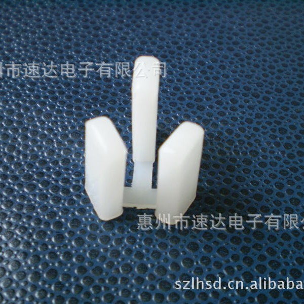 供应 特价批发SAA三插 插头保护套国标插头护套 BS护套美规插头套