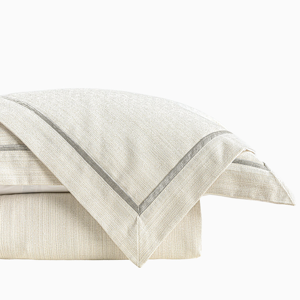 Ropa de cama de cuatro piezas conjunto de oficina de ventas modelo habitación suave decoración muebles sala de exhibición Decoración Ropa de cama conjunto blanco gris