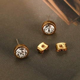 项链;耳环;手链