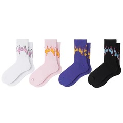 New trendy flame socks from European and American streetwear brands—available in white, pink, black, and purple. Perfect for skateboarding enthusiasts and sports lovers, these mid-calf-length, all-cotton socks are a must-have for both men and women!
