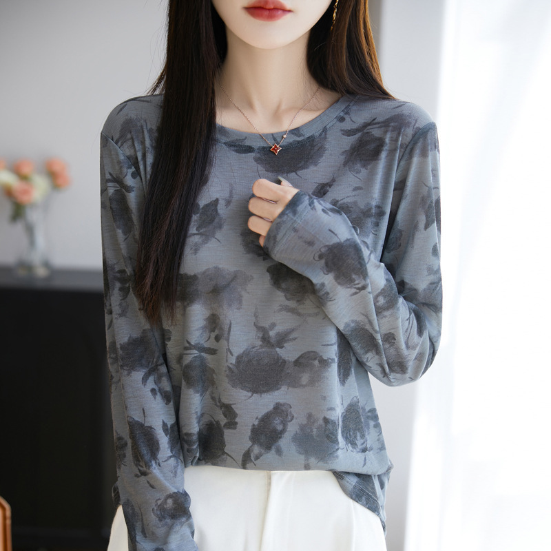 Literary Ink Tie-Dye Knitwear for Women 25 Spring and Summer New Round Neck Long-Sleeved Sun Protection T-Shirt Layered with Inner Layering Shirt