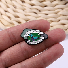 跨境電商熱銷字母合金飾品胸針創意卡通鴿子造型烤漆徽章批發