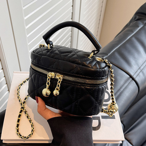 Bag Lady  New Quality Niche Autumn Winter Chain Crossbody Bag Fashion Hand-held Bucket Bag