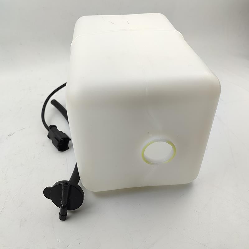 Wholesale Auxiliary Water Kettle Xiaosong Pc350 360 400-7-8 Excavator Auxiliary Water Kettle White Pe with Lid and Auxiliary Water Tank