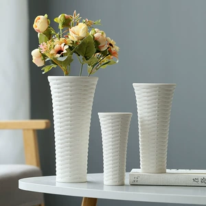 Modern Minimalist Home Decor Tabletop Decoration Artificial Flower Dry Flower Porcelain Vase Nordic Ins Decoration Crafts