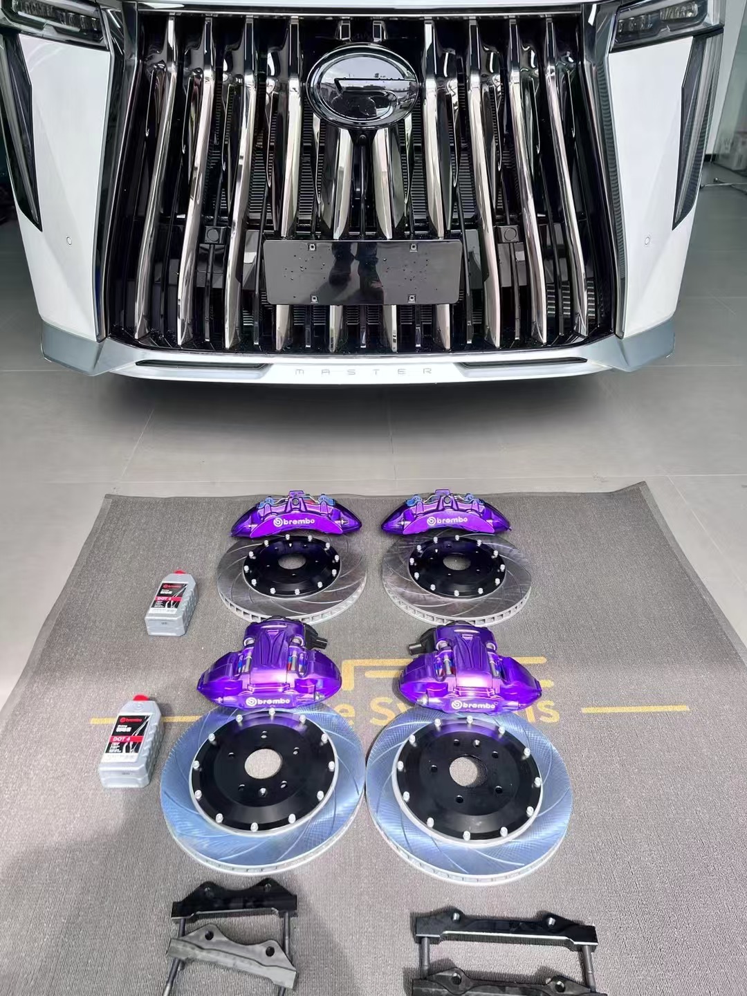 A4 B9 A6 C8 Rear Electric-Mechanical Integrated 4-Piston Upgraded Brake Caliper Kit and Others