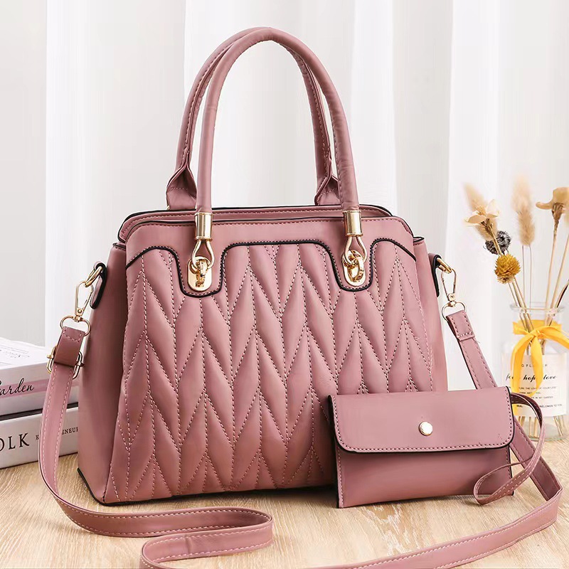 Stylish Summer Bag Image