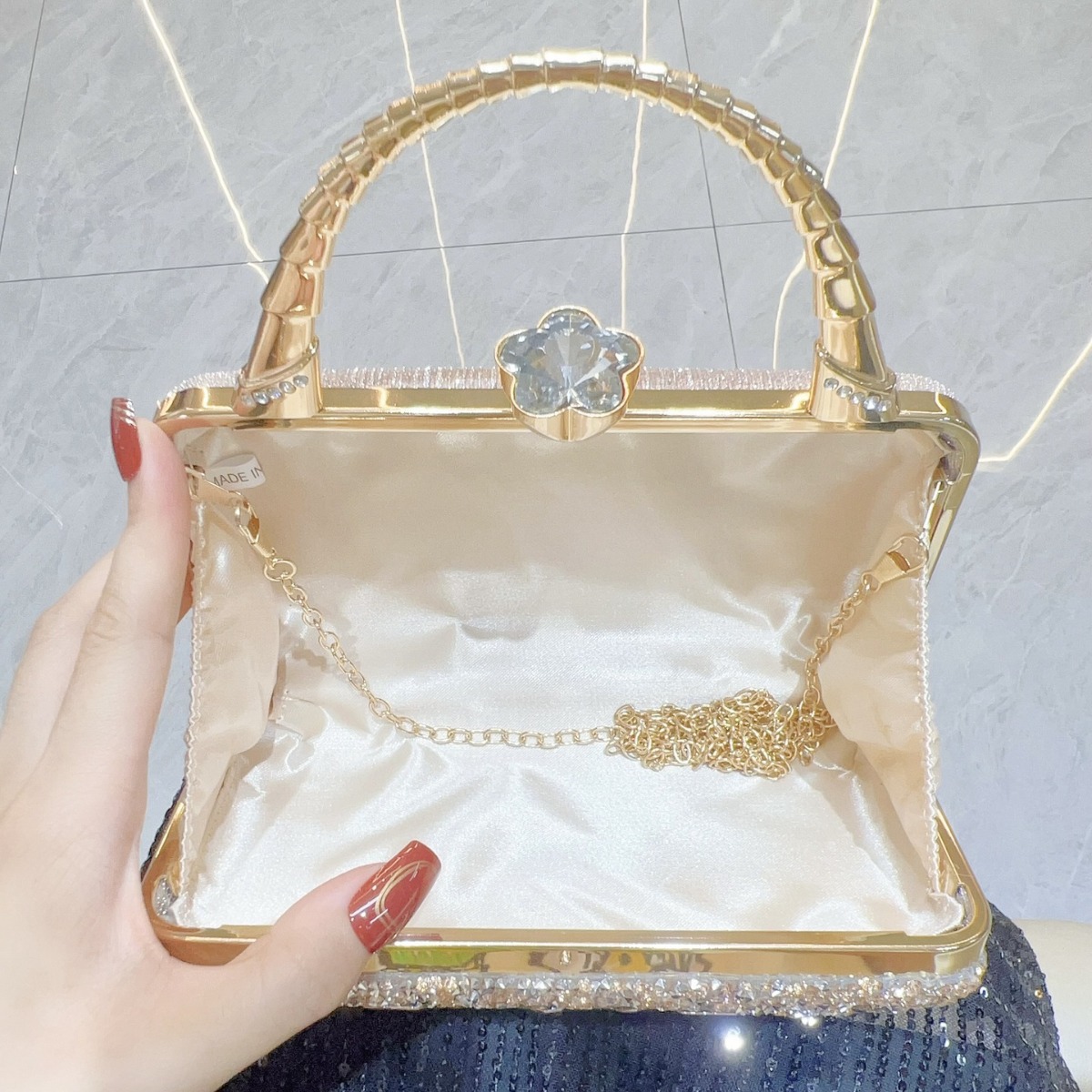 New Cross-Border Banquet Handbag For Women, Luxury Hand-Carry Crossbody Shoulder Bag, Sparkling Full-Diamond Evening Bag - Thumbnail 3