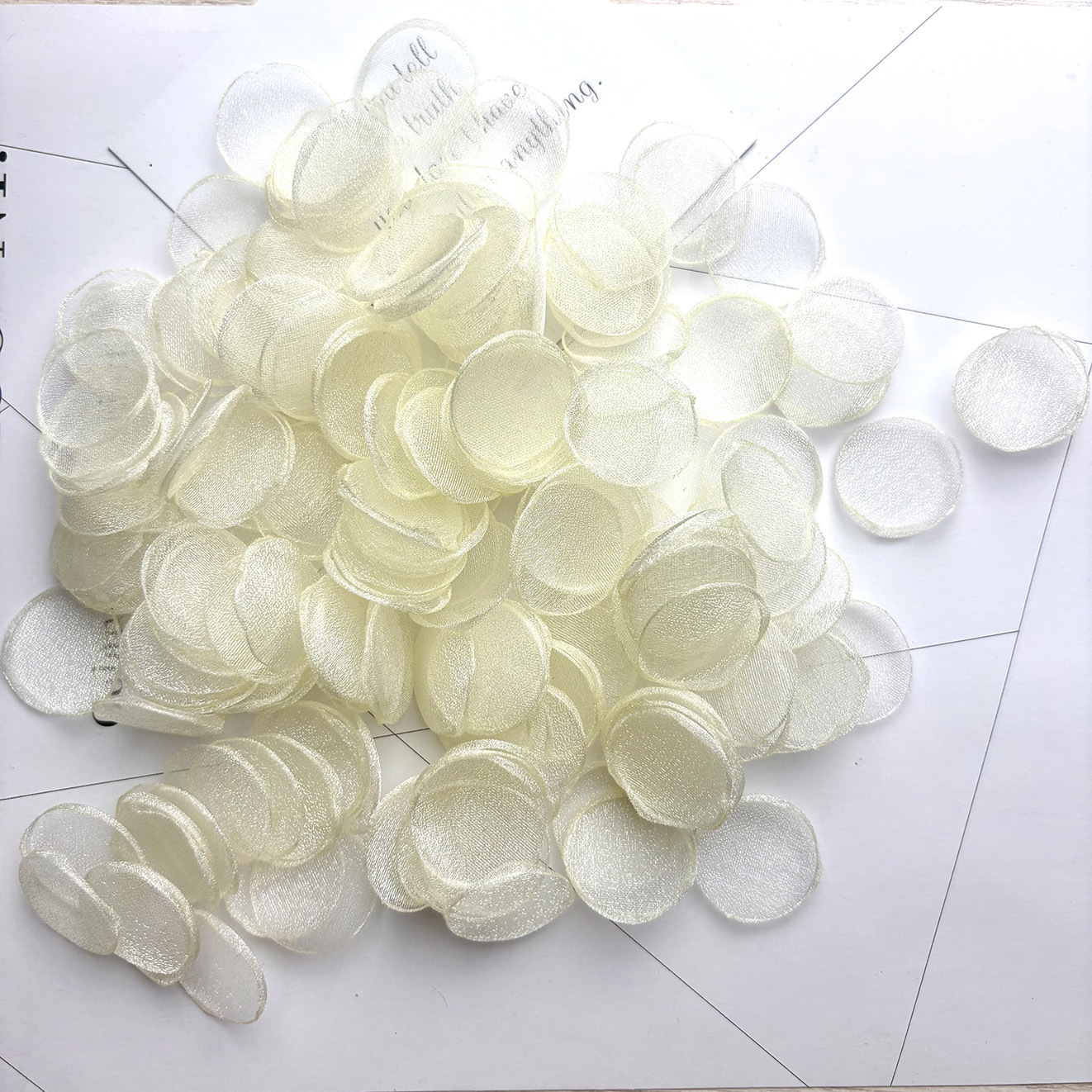 2.5cm欧根纱烧边花片烤边花圆片花瓣手工DIY新娘头饰婚纱材料配件