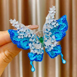 胸针;耳环;吊坠