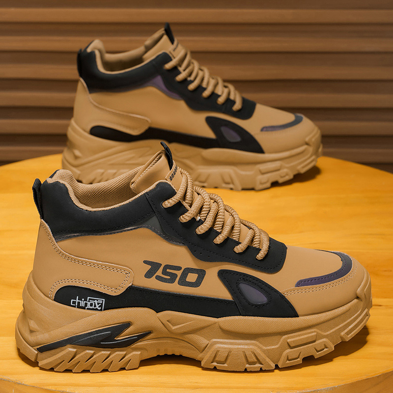 Zapatos de hombre de alto impacto otoño / invierno 2025 nueva moda botas casuales Martin, moda versátil, zapatos deportivos antideslizantes con suela gruesa