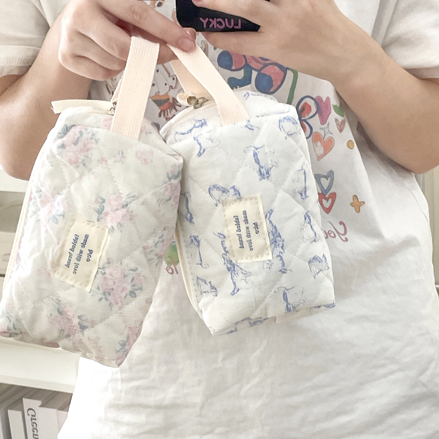 Bolsa de cosméticos de mano floral marino Bolsa de almacenamiento de gatito de corazón de niña linda coreana Bolsa de muñeca de algodón acolchado
