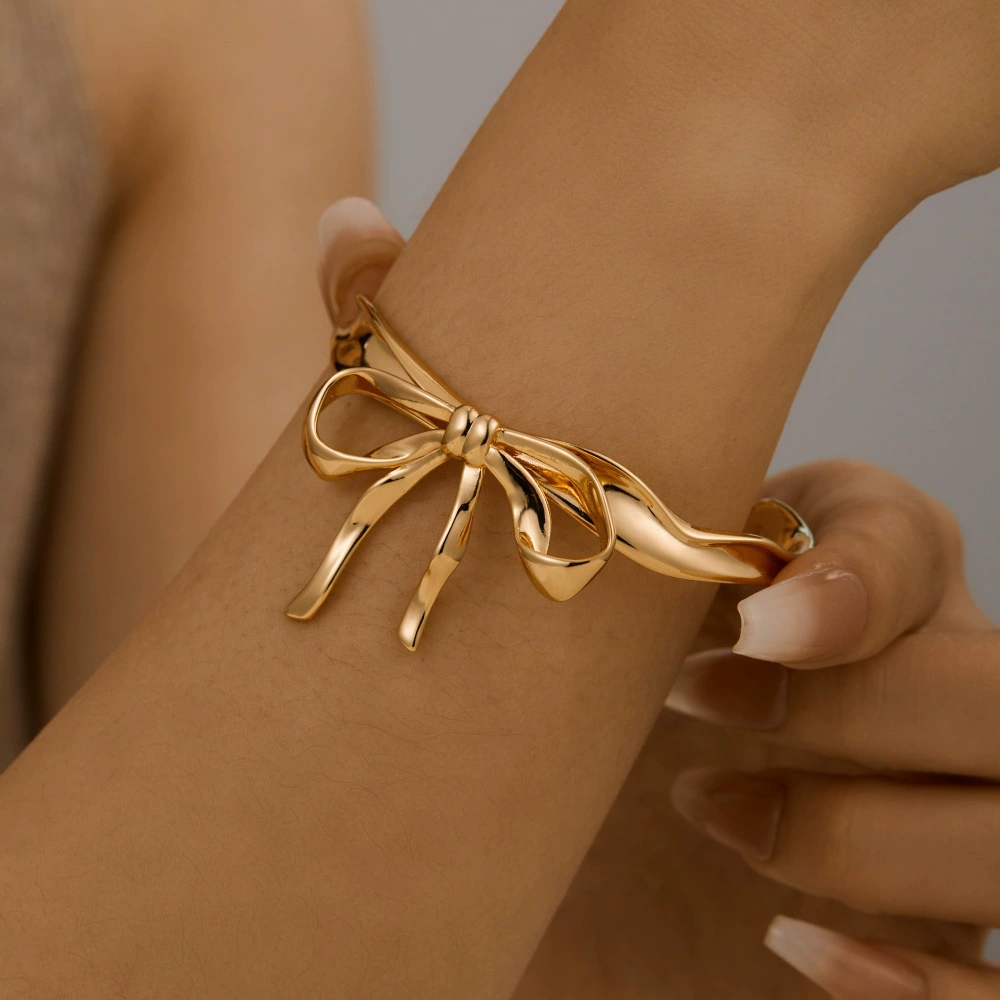 Новый европейский и американский трансграничный браслет, сверкающий золотой браслет с бантом, модный преувеличенный открытый браслет, прямая продажа с фабрики
