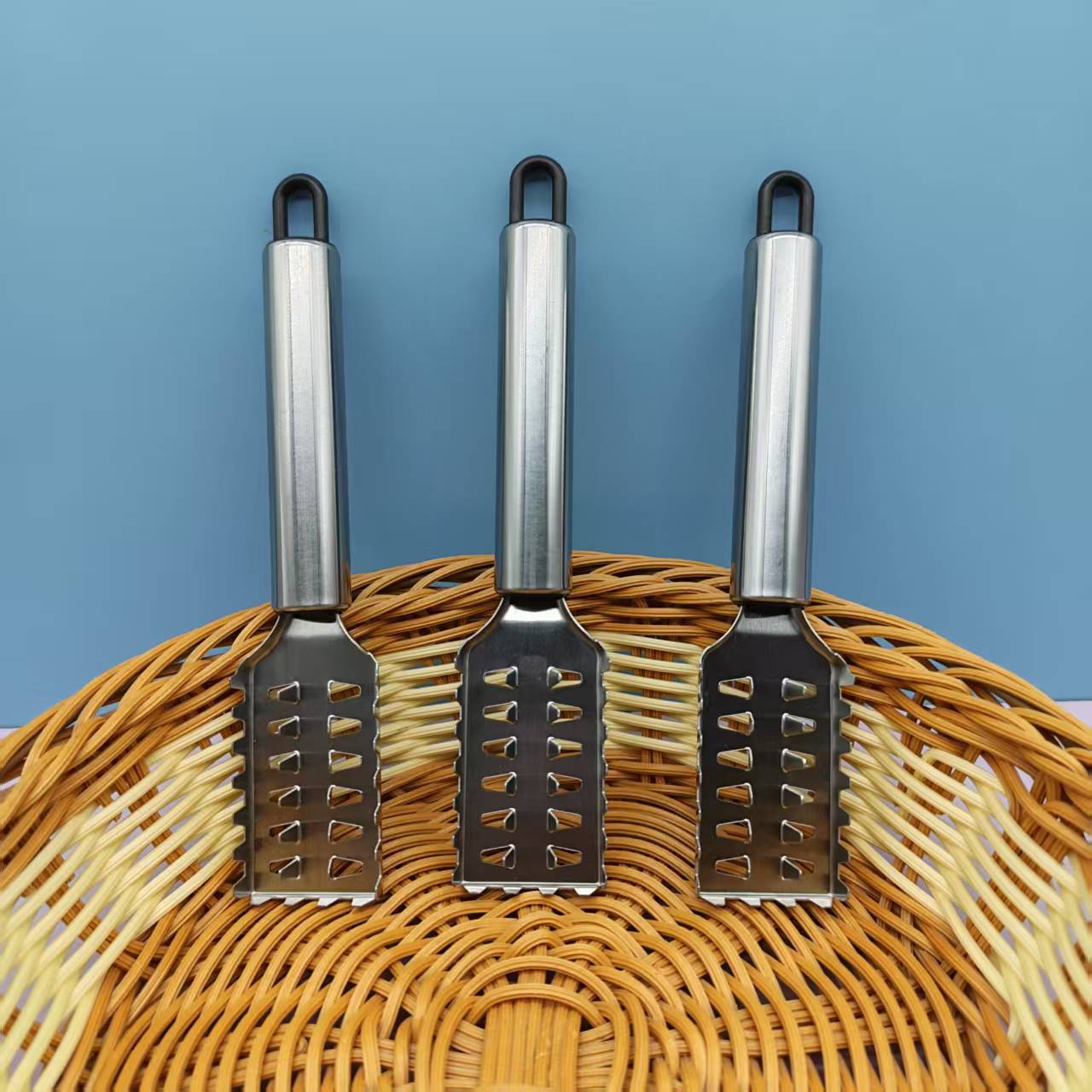 가정용 생선 스케일 나이프 스테인레스 스틸 수동 스케일 제거 도구 주방 가제트 생선 스케일 나이프 1 위안 도매