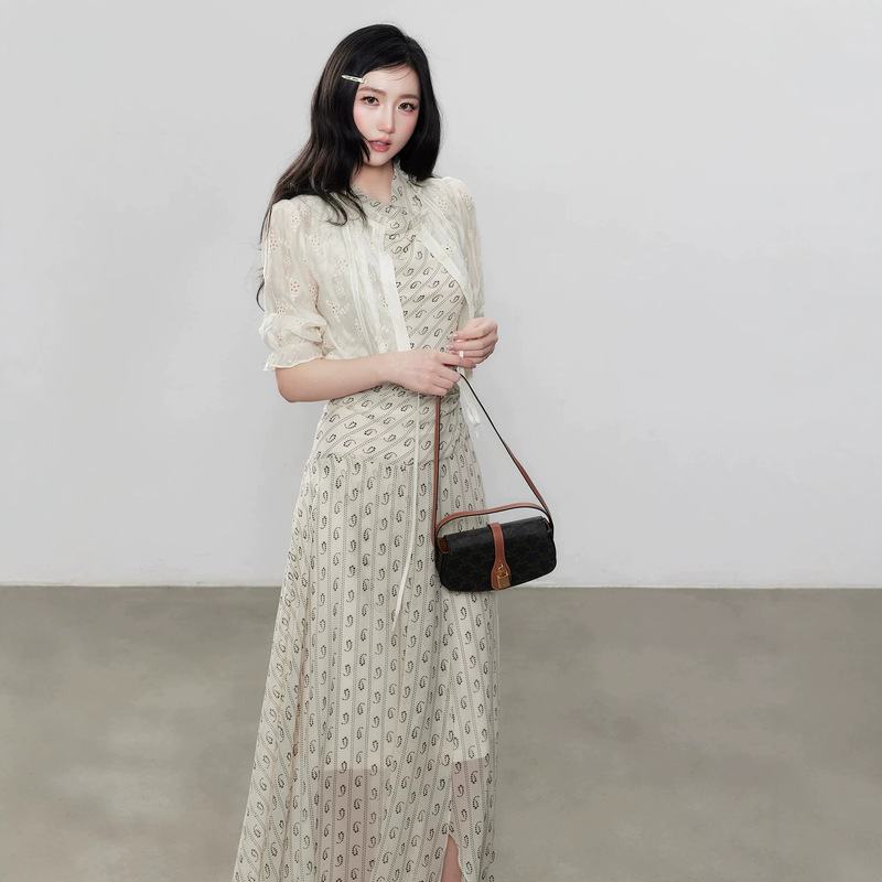 Yuzhi Beige Printed Georgette Dress, New Summer Style, High-Waisted, Slimming, Drapey, Flowing Long Dress Yuzhi Beige Printed Georgette Dress, New Summer Style, High-Waisted, Slimming, Drapey, Flowing Long Dress