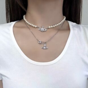 High version of Little Sweet Potato's popular style Queen Mother of the West Classic Pin Saturn Necklace Exquisite Light Luxurious Clavicle Chain Stacking Set
