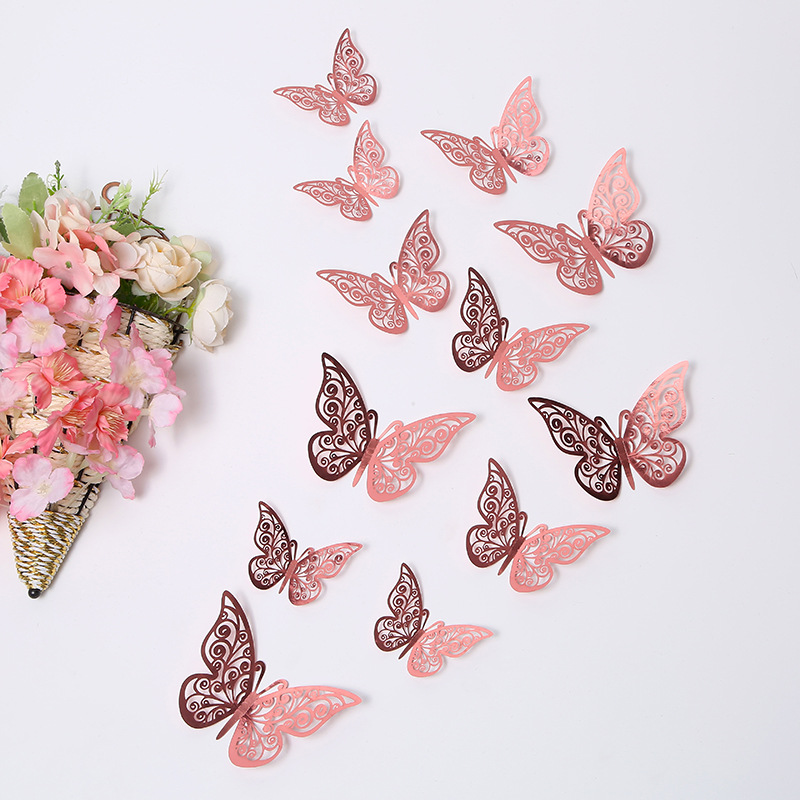 Modelo a mariposa rosa 12