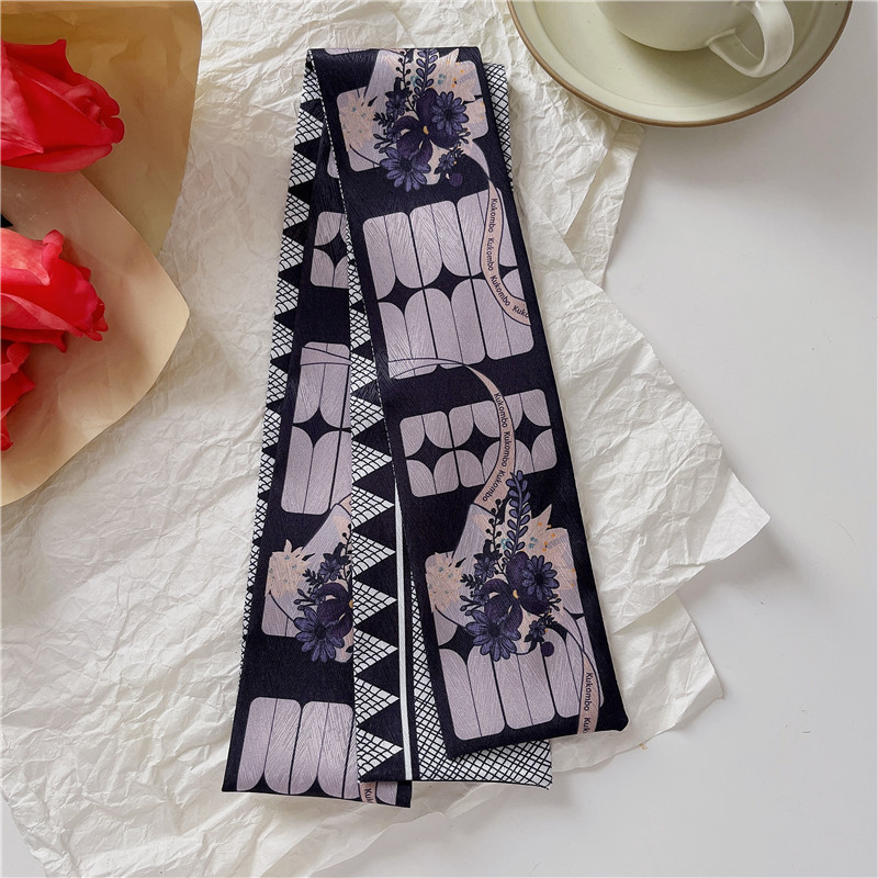 Artistic bouquet black