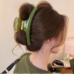 欧若風春夏超大サイズのアーチ型のクリップ2025新型の後頭部のサメのクリップのヘアピンの高級感の頭飾り