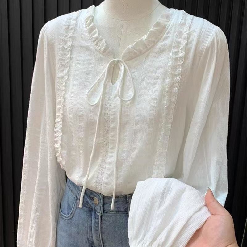 French-style lace collar tie white shirt for women, 2026 autumn collection, elegant and delicate, unique long-sleeve top