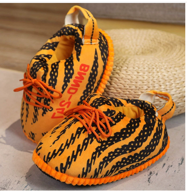 Tiktok mismo estilo parodia zapatos de grasa Coco pareja Zapatillas de algodón volver al futuro casa piso Kang hebilla 1 zapatos de algodón