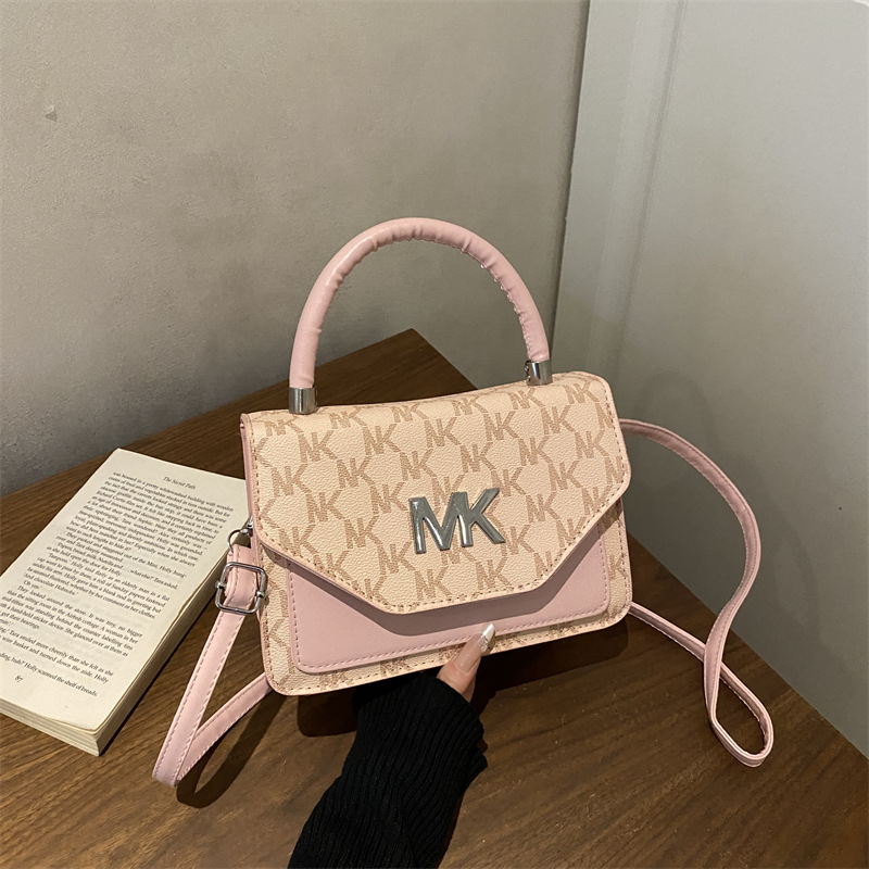 Nueva bolsa de hombro 2026 primavera y verano nuevo nicho de diseño bolso de mochila de moda simple bolso de tendencia de mujer