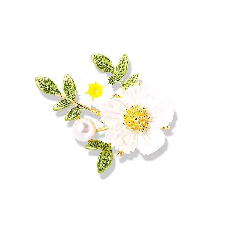 Spilla a forma di margherita piccola creativa dal temperamento letterario, come una piccola spilla a forma di fiore dolce e fresco, accessori per abbigliamento di alta qualità_voghion.com