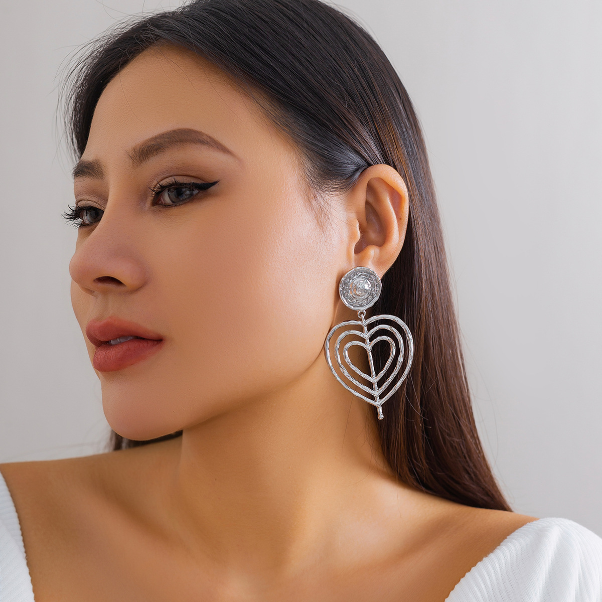 1 Par Elegante Señora Gotitas De Agua Ondas Forma De Corazón Enchapado Hierro Aretes display picture 19