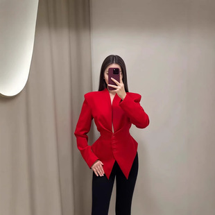 �W���LŮ�b���|ͨ�������@�ݲ����QС���bŮϵ������V�I��������